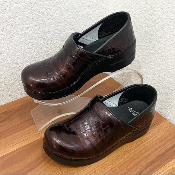 DANSKO Professional Clogs Brown Croc Patent Leather Nurse Shoes Size 38 7.5-8 US - Picture 3 of 16